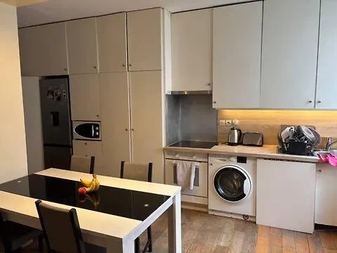 Spacious En-suite By Champs Elysees Париж